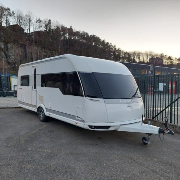 Caravane haut de gamme Hobby HOBBY 560 CFe