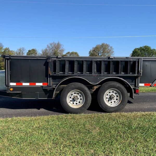 Remorque à benne basculante